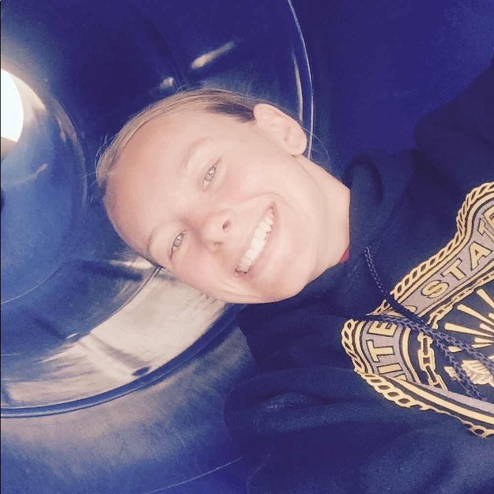 Meet your Posher, Cassi